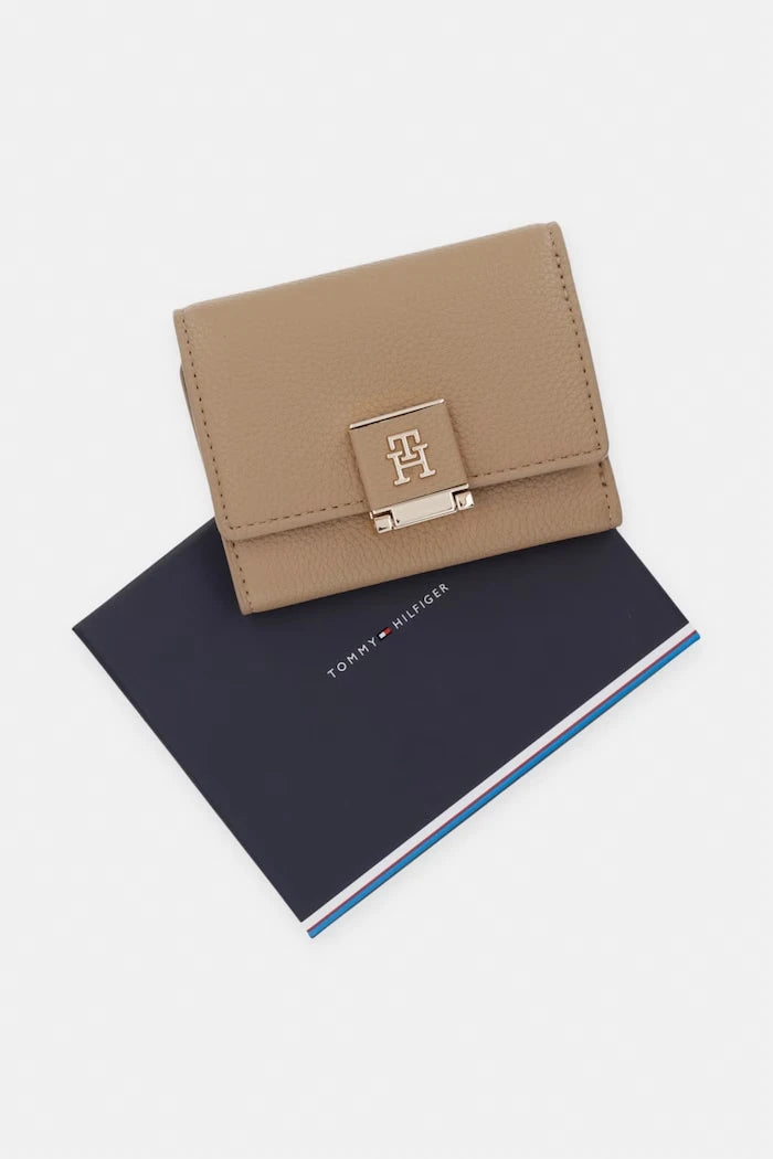 Tommy Hilfiger портфейл дамски