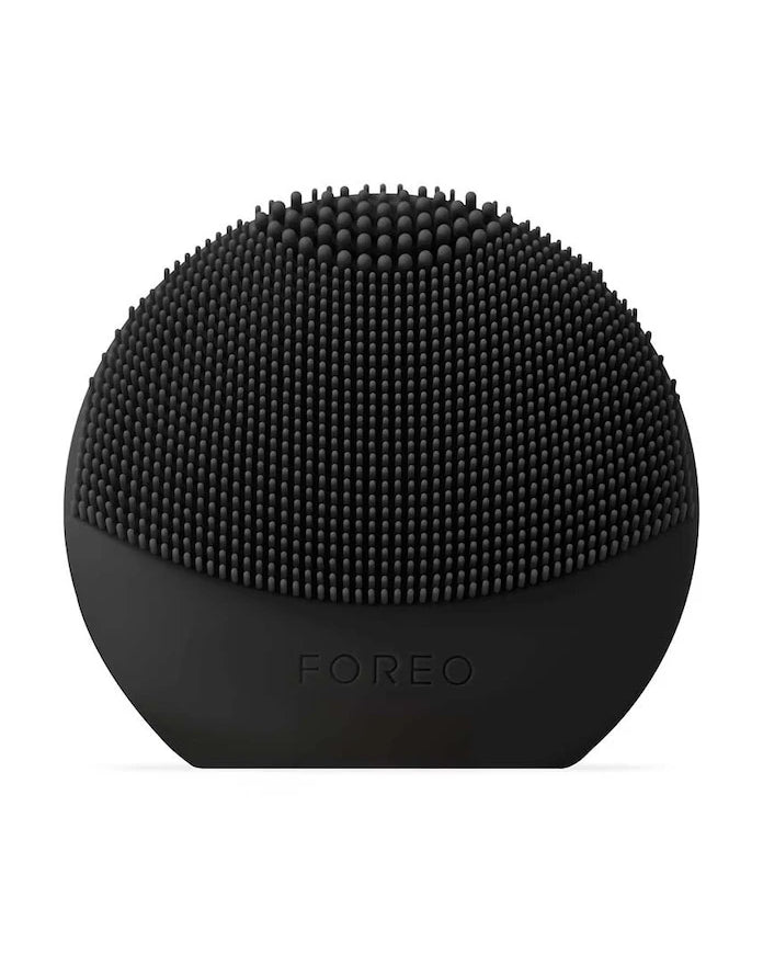 Уред за интелигентен анализ и почистване на кожата на лицето FOREO LUNA™ Play Smart 2