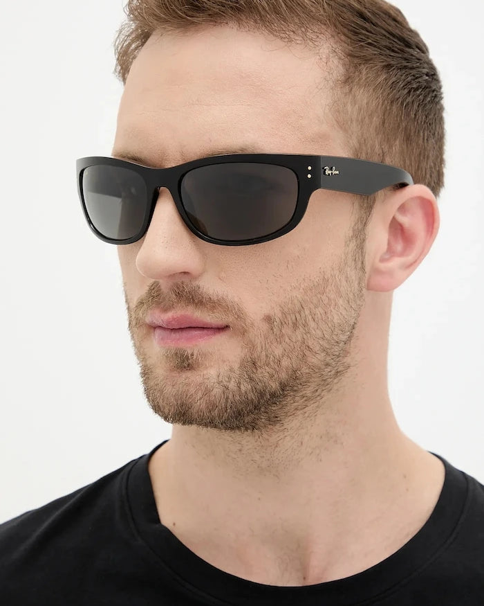 Ray-Ban güneş gözlüğü