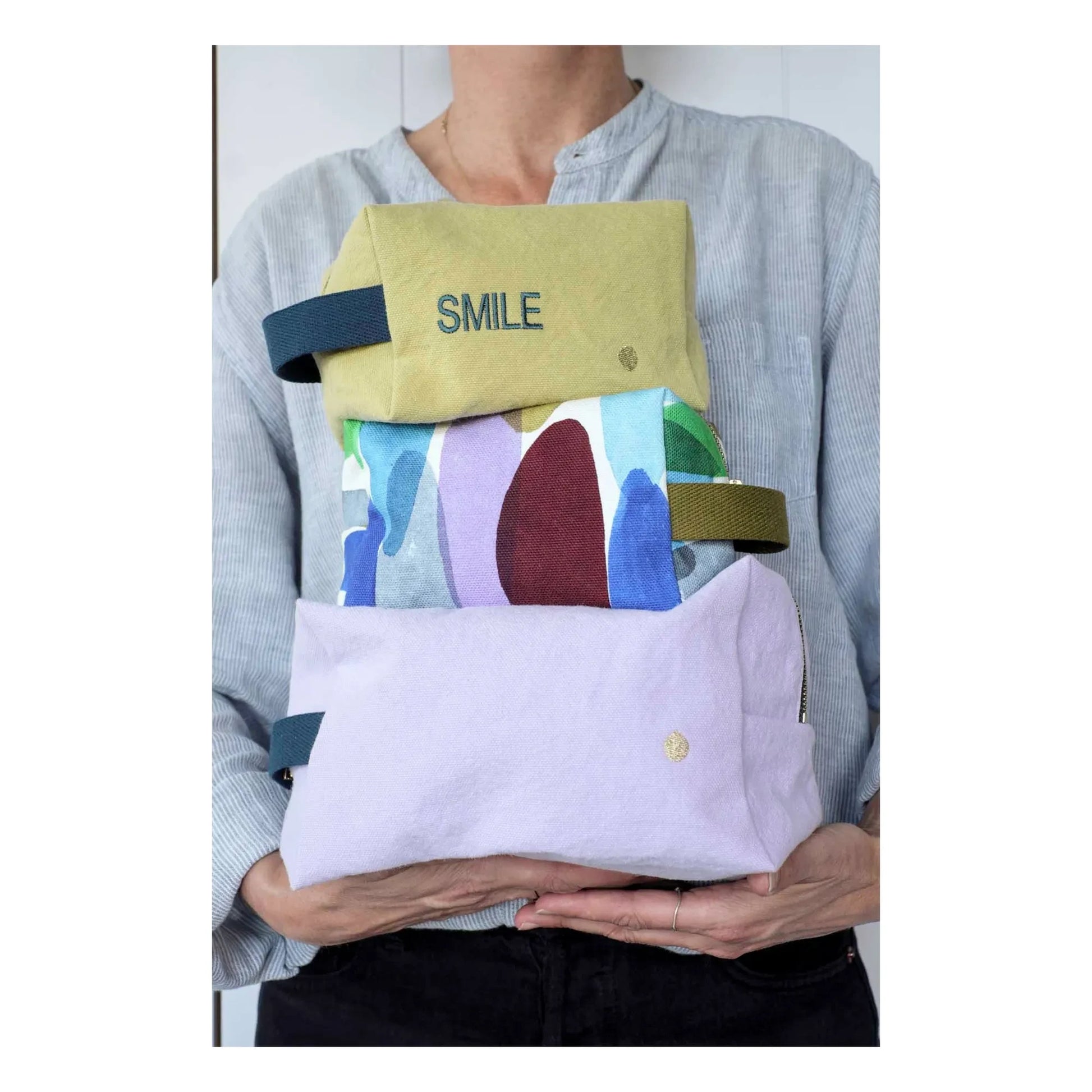 La cerise sur le gâteau - Iona cube toiletry bag | Lilac