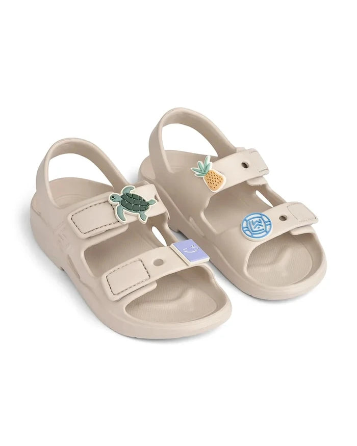 Liewood çocuklar için açık topuklu sandalet ayakkabı Lilo Sandals with Charms