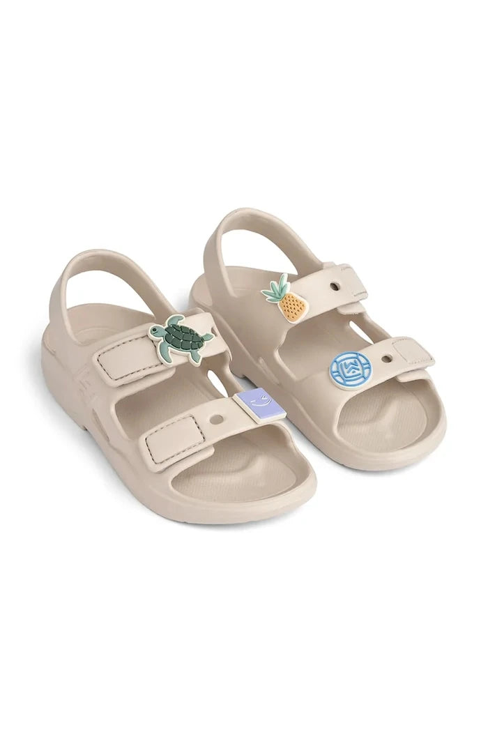 Liewood çocuklar için açık topuklu sandalet ayakkabı Lilo Sandals with Charms