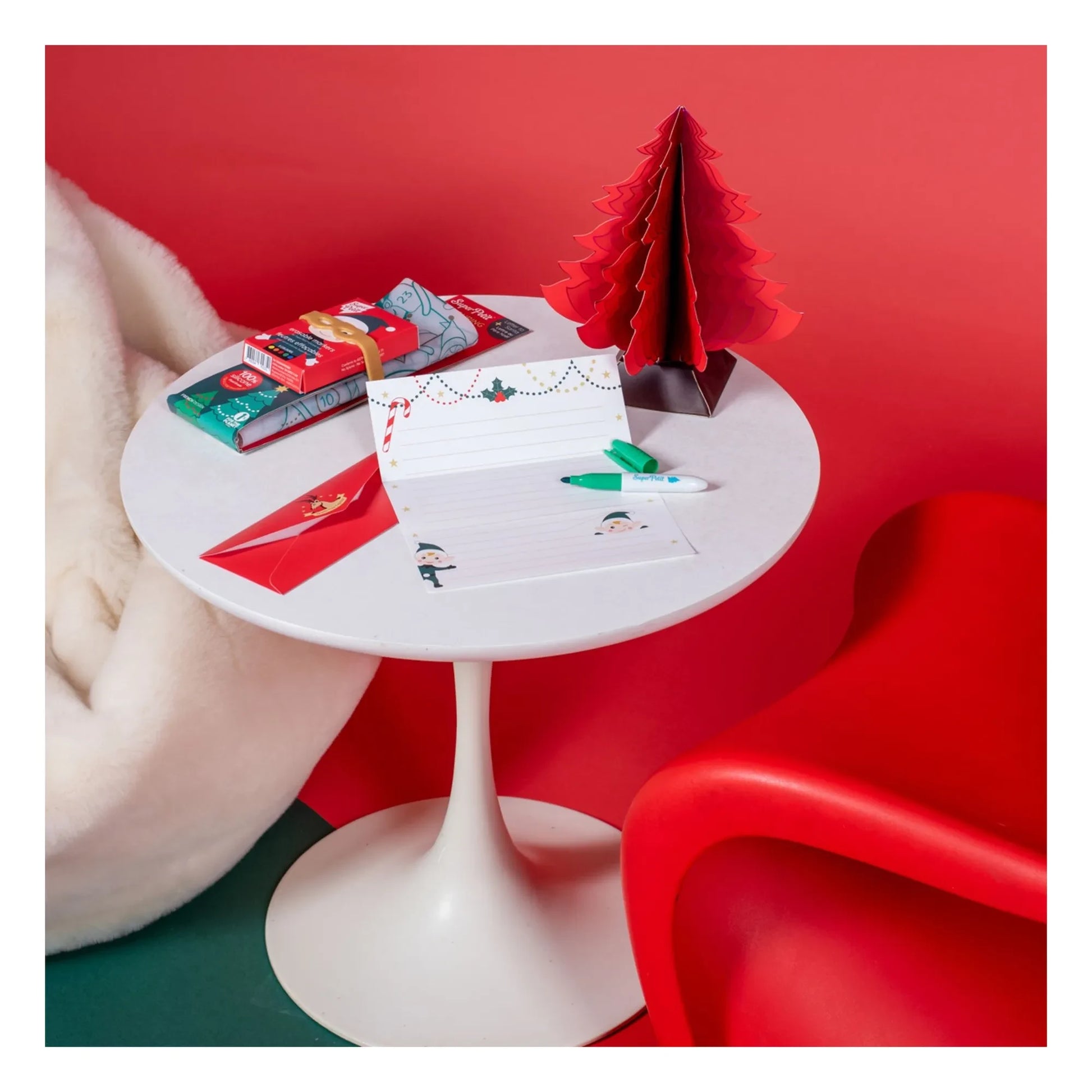 Superpetit - Christmas Village coloring set with 5 markers