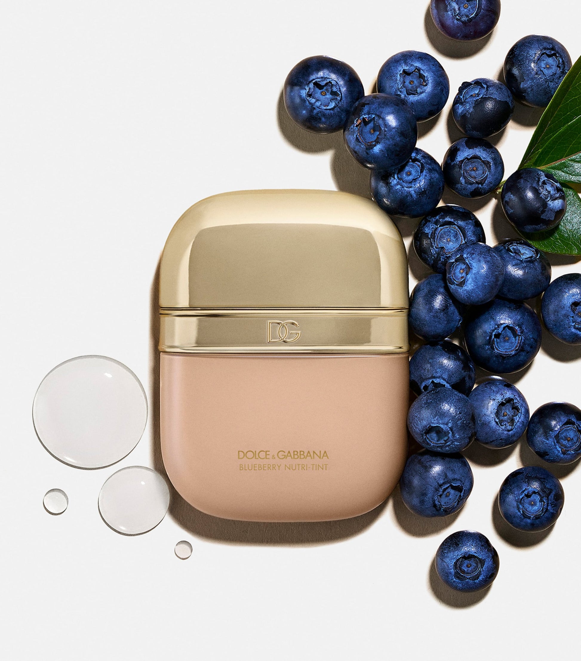 Dolce & Gabbana Blueberry Nutri Tint SPF 20