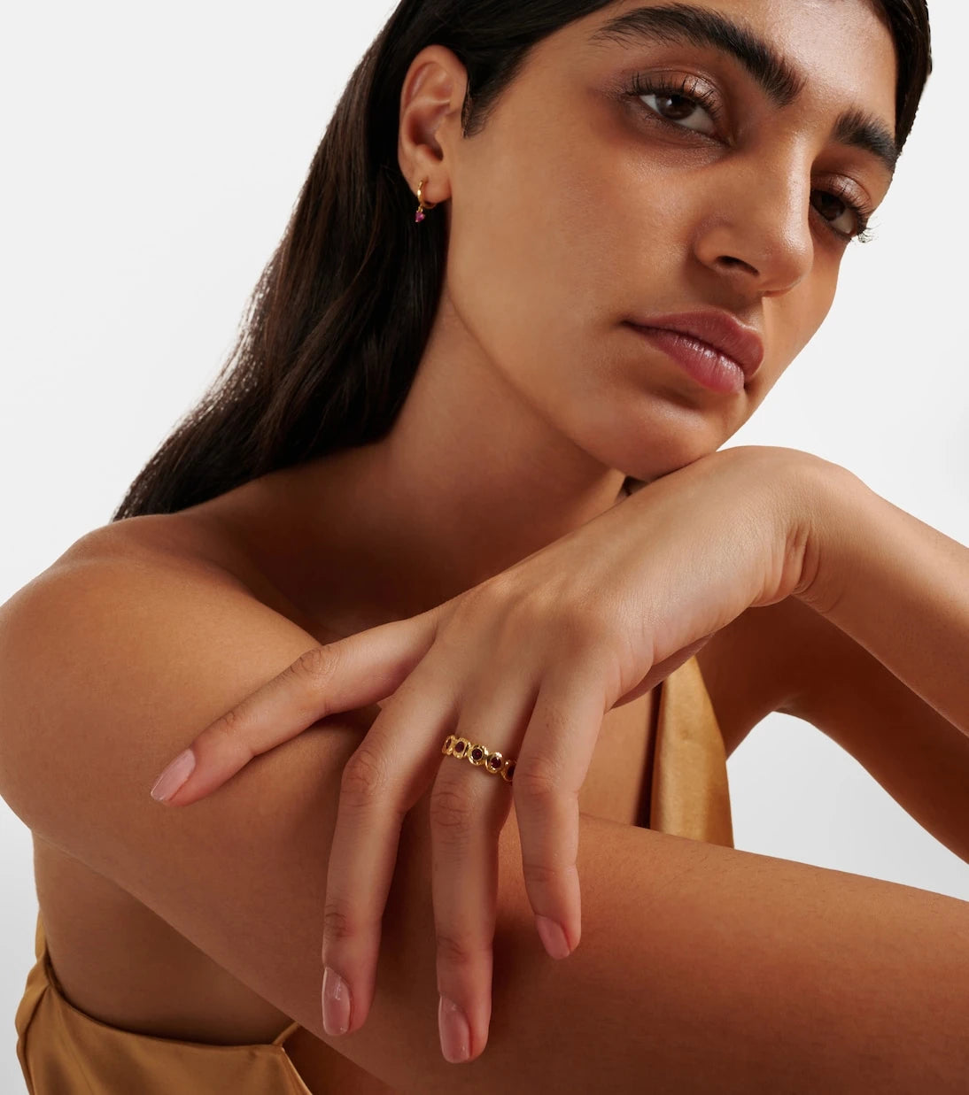 Octavia Elizabeth - خاتم أبدية Nesting Gem من الذهب عيار 18 قيراط مع الياقوت