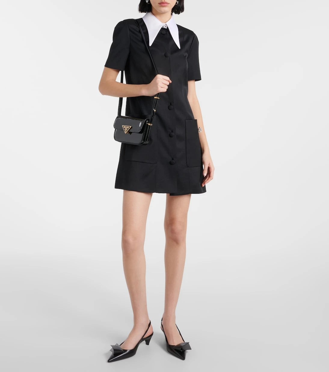 Prada - Logo patent leather shoulder bag