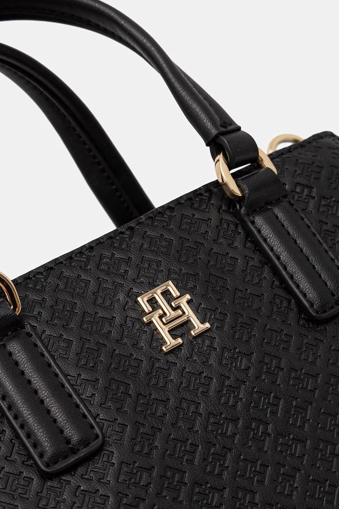 Tommy Hilfiger kadın crossbody çanta