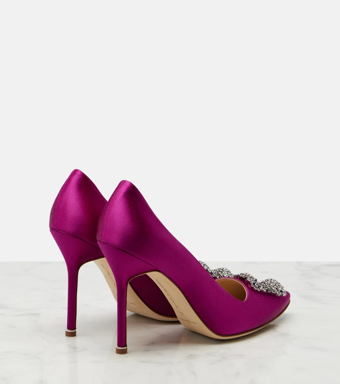 Manolo Blahnik - Hangisi embellished satin pumps