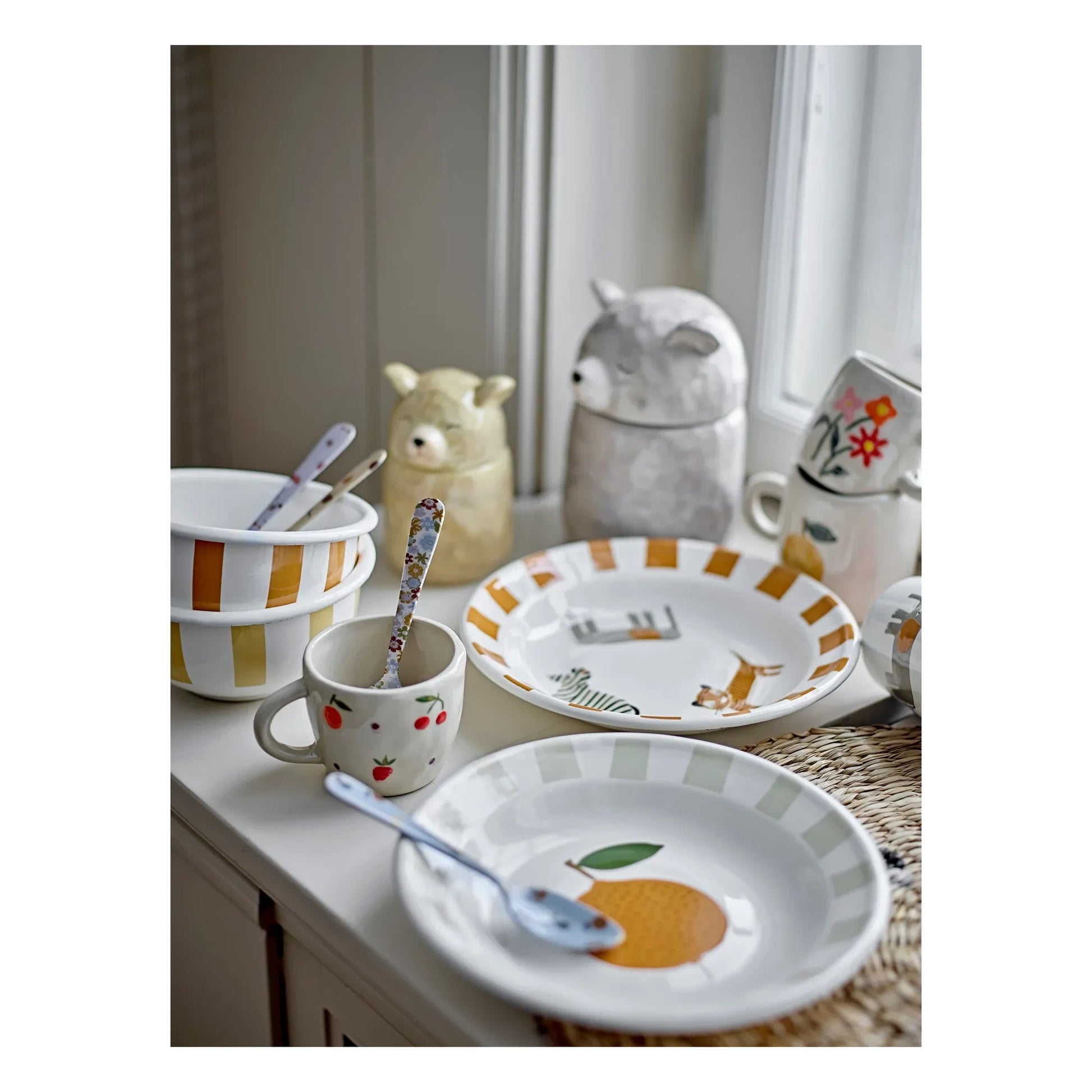 Bloomingville Mini - Agnès enamel crockery set | White