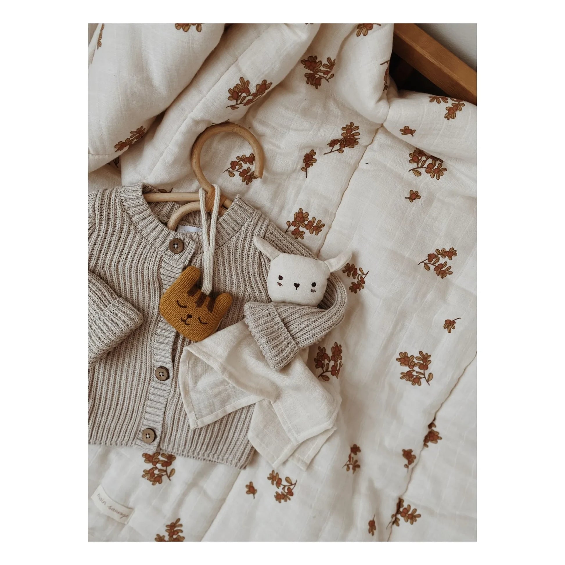 Main Sauvage - Tiger Hanging Toy | Ochre