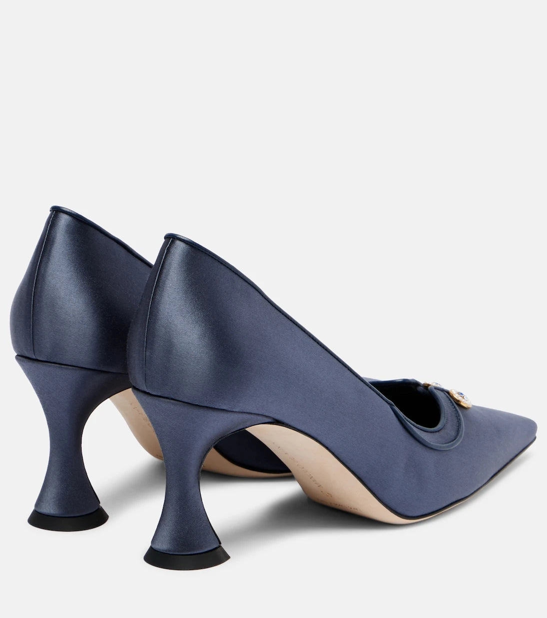 Manolo Blahnik - حذاء أمالا 70 بكعب عالٍ ومزين بالساتان