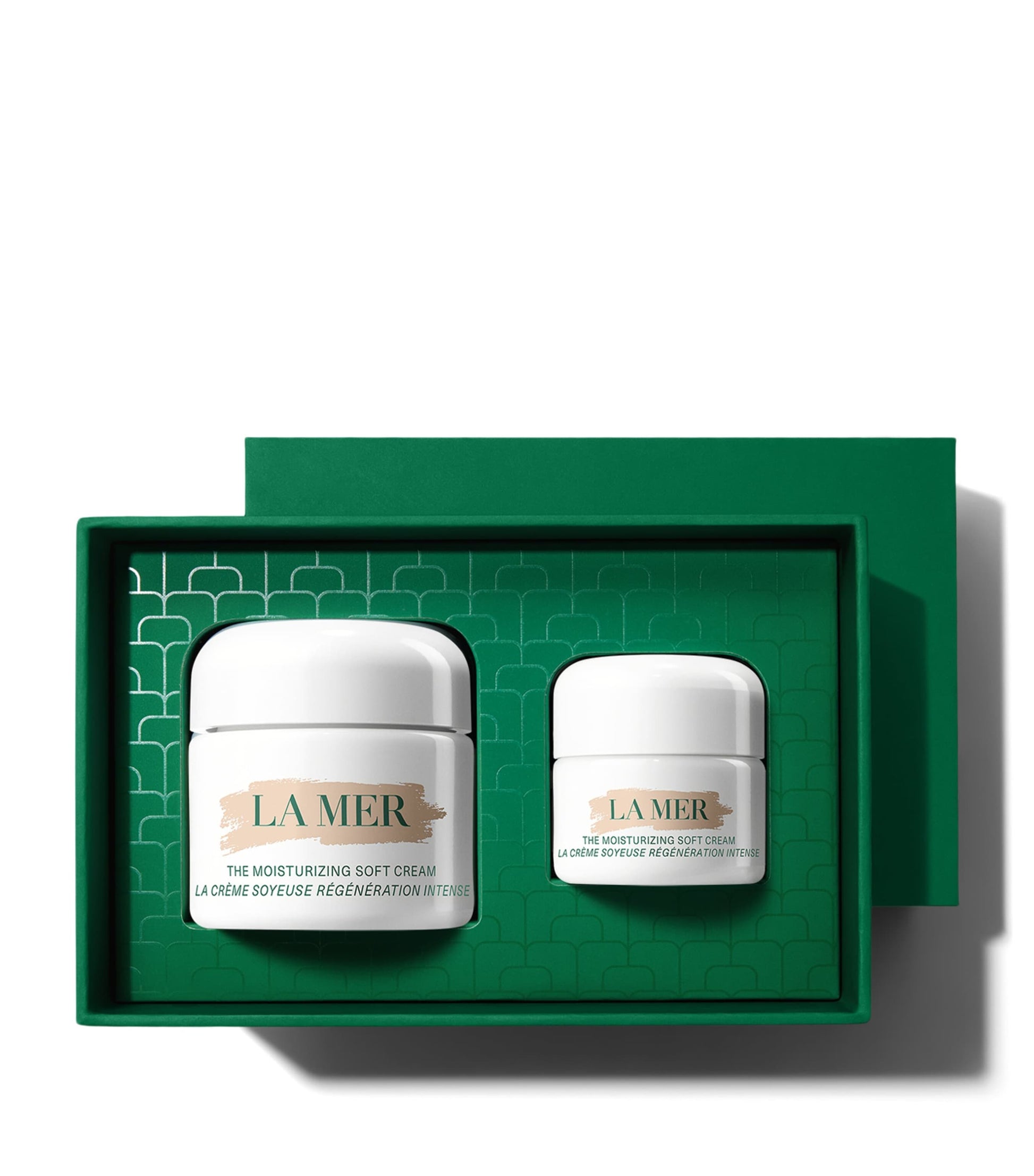 The Moisturizing Soft Cream Gift Set (Worth £390)