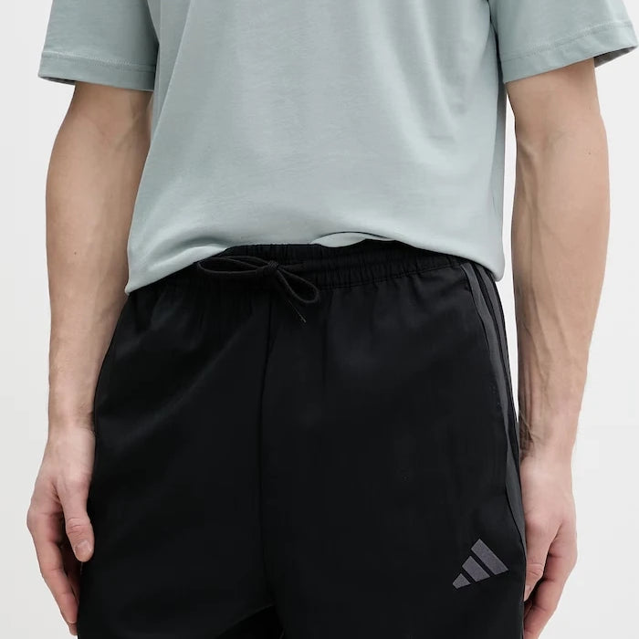 Къс панталон adidas