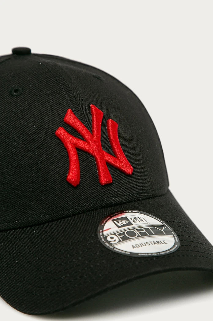 Шапка New Era LEAGUE ESSENTIAL 9FORTY®