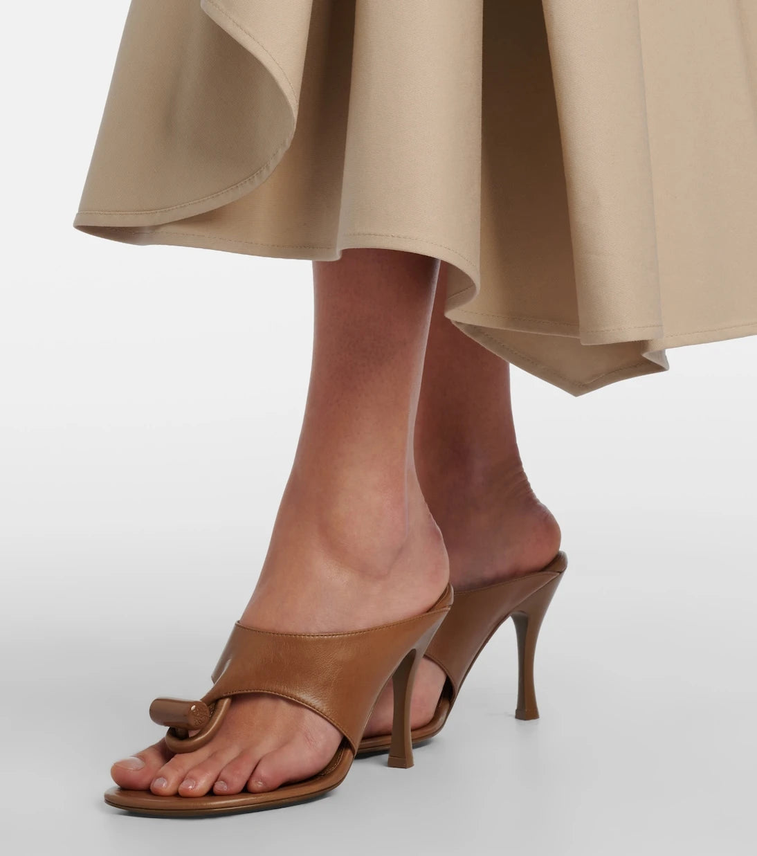 Loewe - Toggle 90 leather thong sandals
