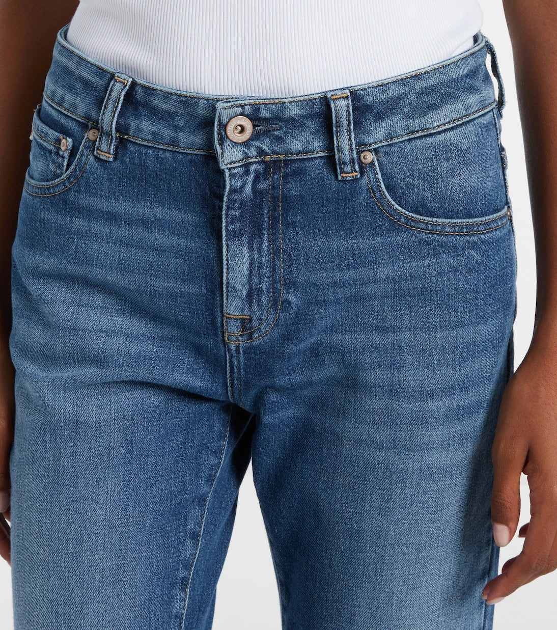 AG Jeans - بنطلون جينز Lanzarote بقصة مستقيمة