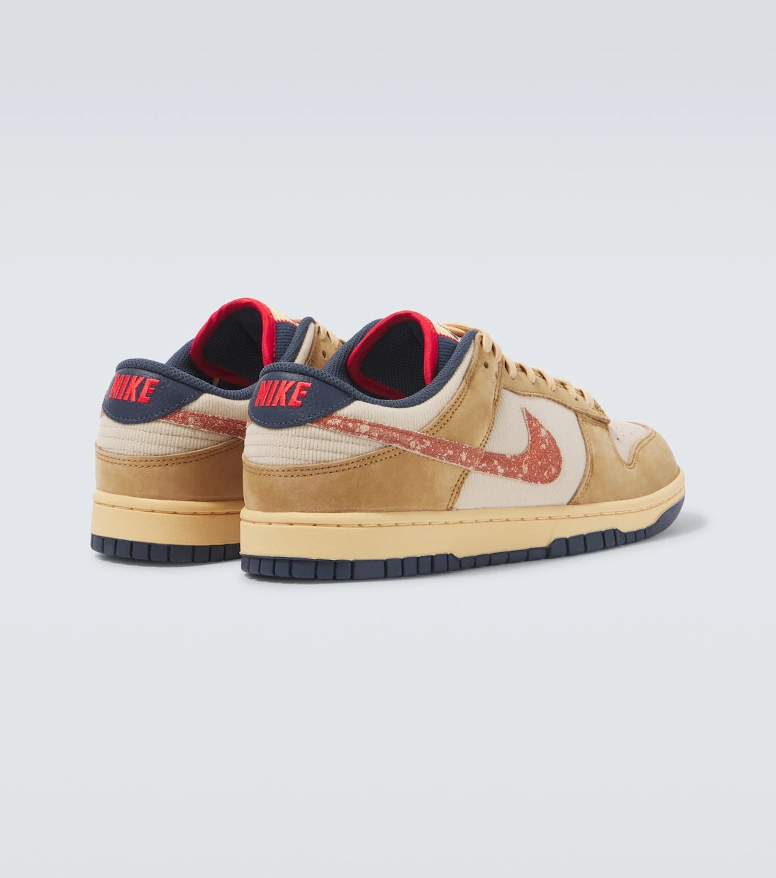 Nike - Dunk Low Retro SE leather sneakers