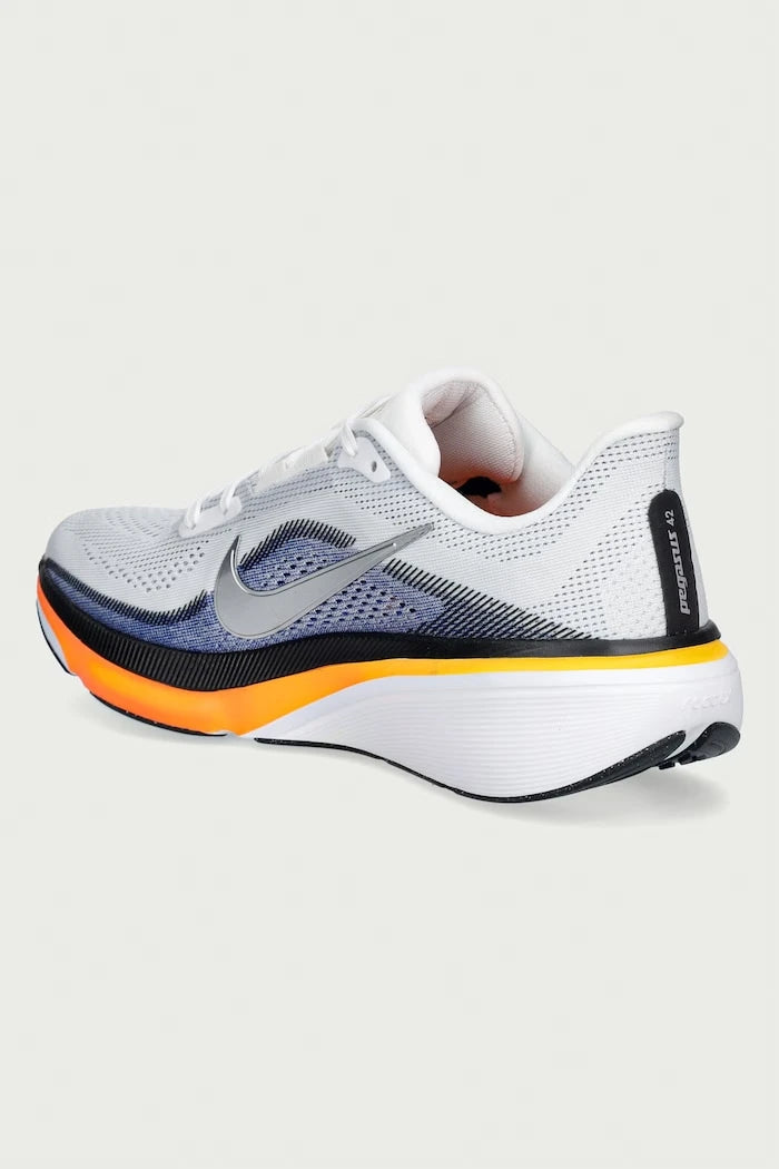 Nike erkek koşu ayakkabısı Pegasus 42