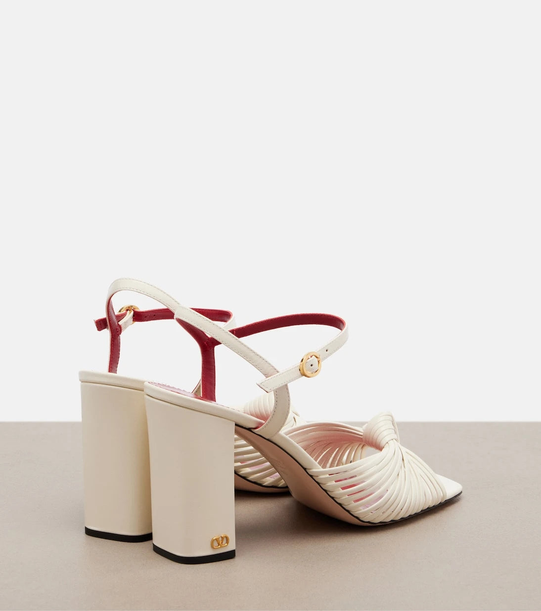 Valentino Garavani - Annet leather slingback sandals