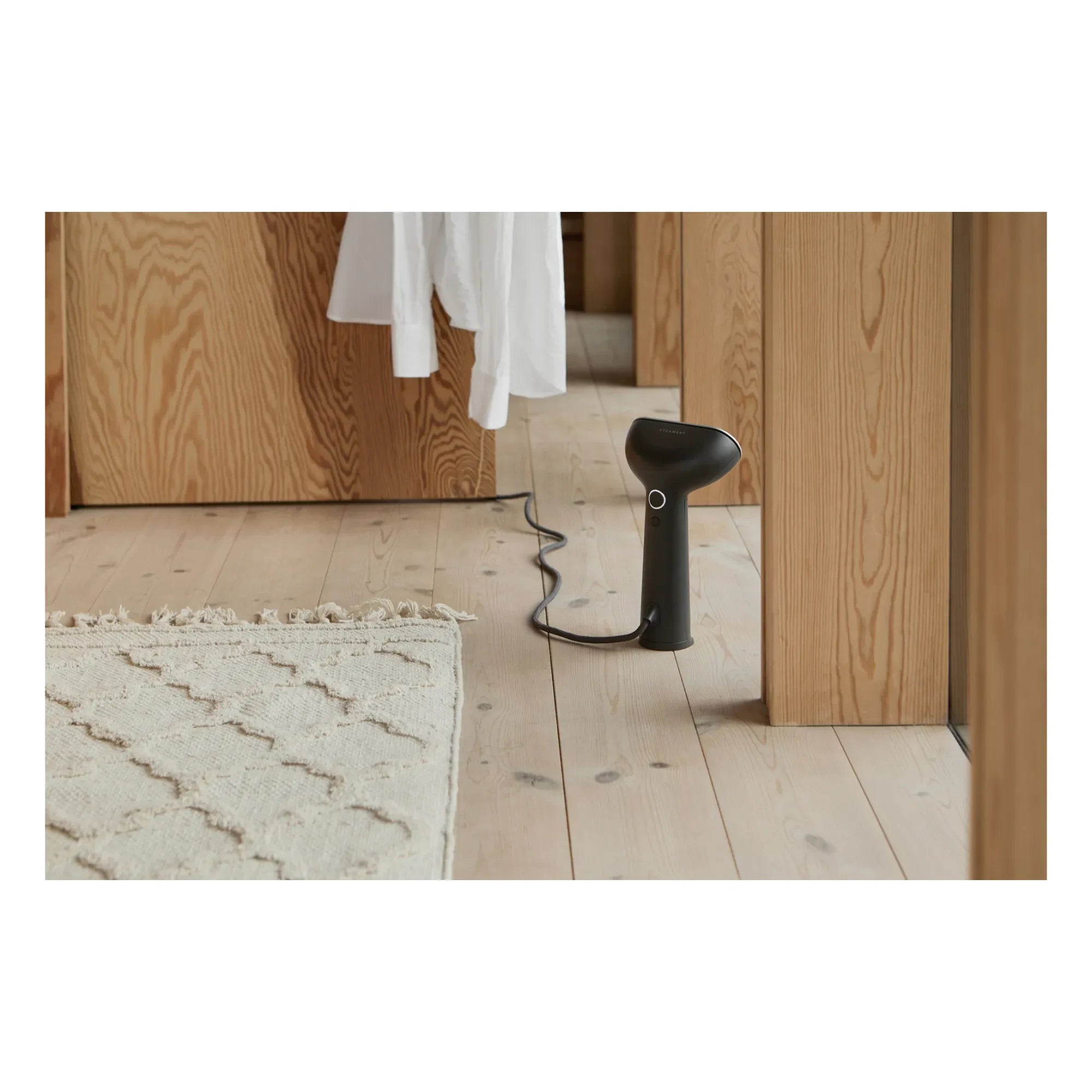 Steamery - Cirrus N°3 Steamer  | Charcoal