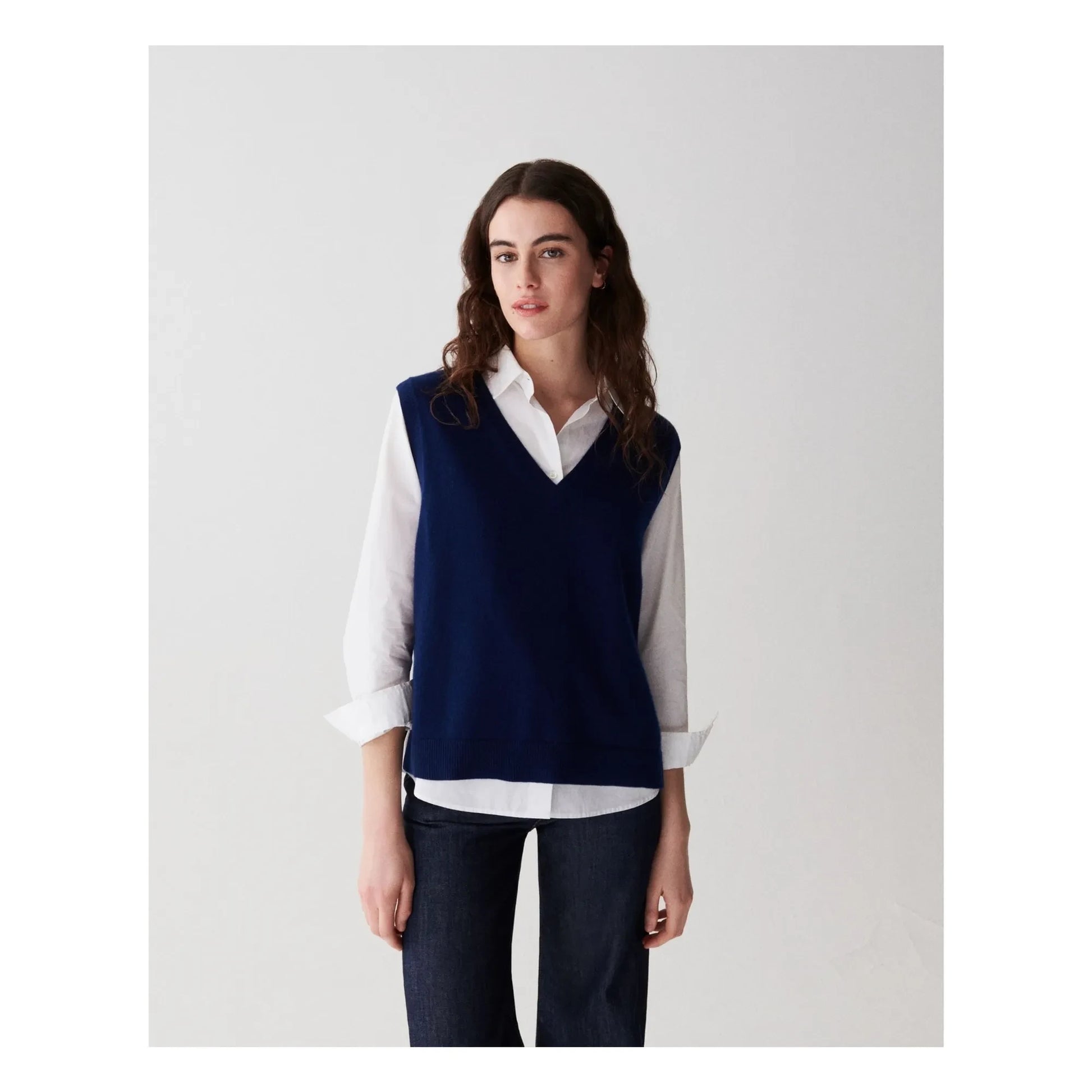 Bompard - V-neck Sleeveless Cashmere Sweater | Navy blue
