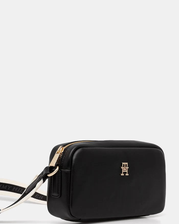 Tommy Hilfiger kadın crossbody çanta