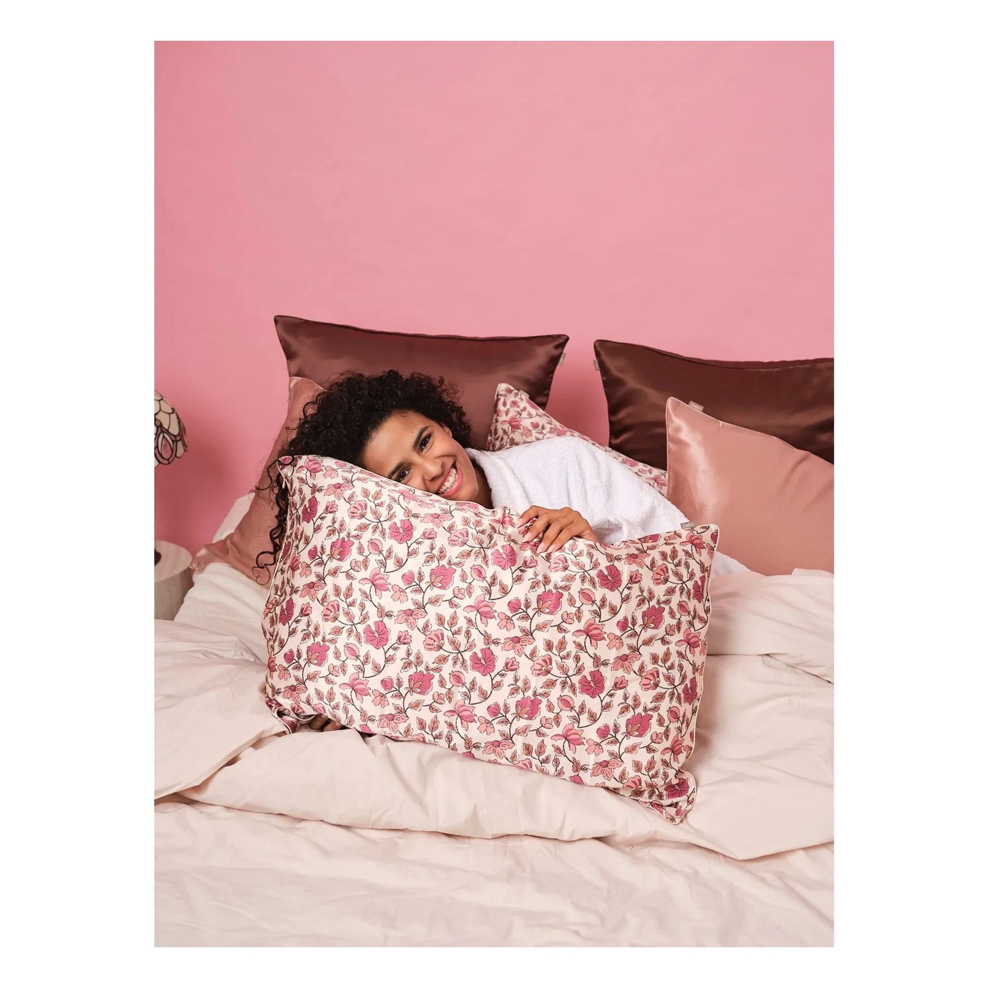 Emily's Pillow - Flower-printed mulberry silk pillowcase  | Pink