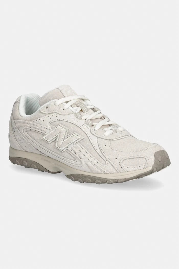 New Balance 204 маратонки дамски от велур