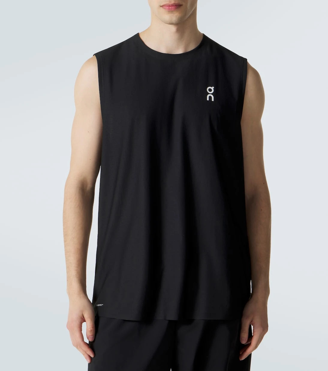 On - Technical tank top