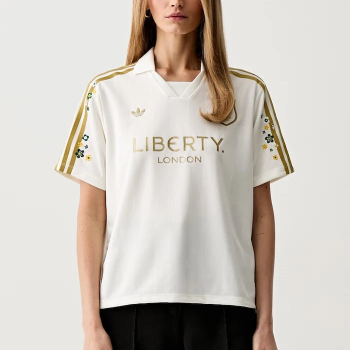 adidas Originals polo yaka kadın tişört