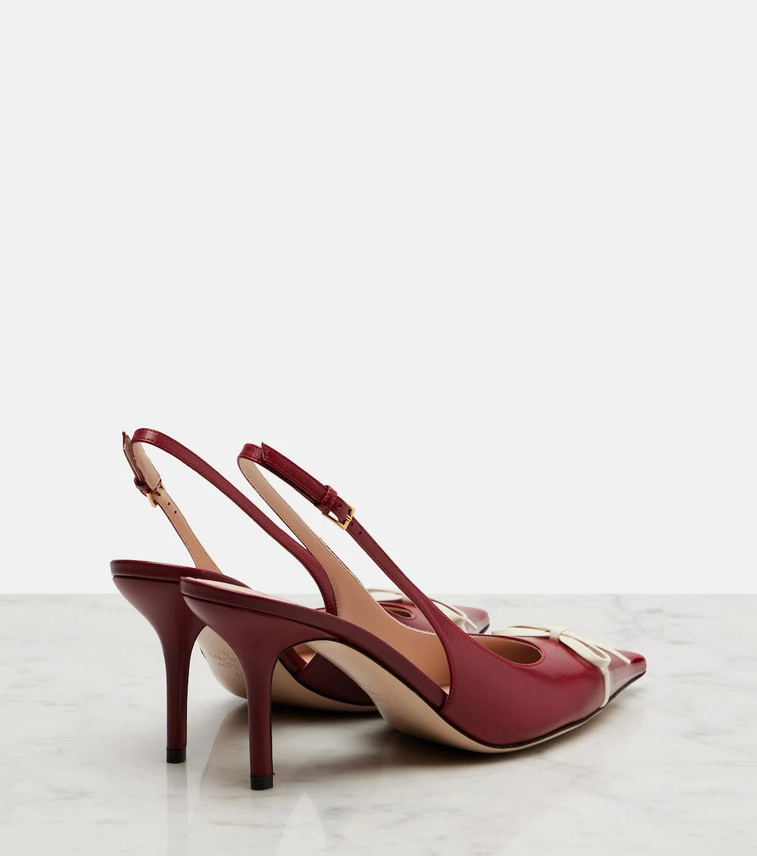 Valentino Garavani - Bepointy 80 patent leather slingback pumps
