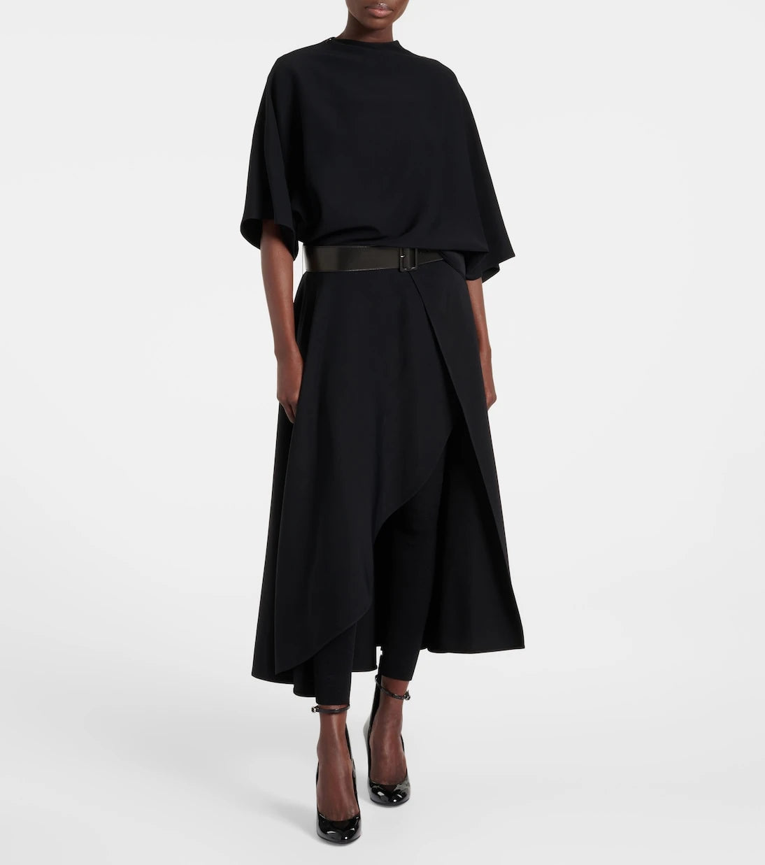 Alaïa - فستان ميدي بحزام وتفاصيل جلدية