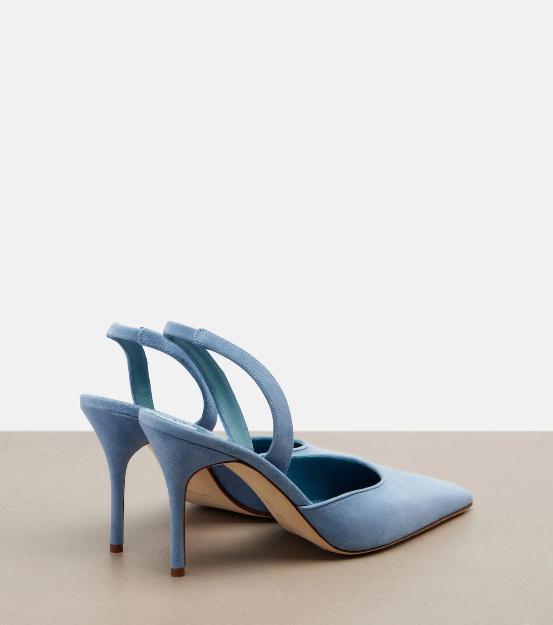 Manolo Blahnik - Borelapla suede slingback pumps
