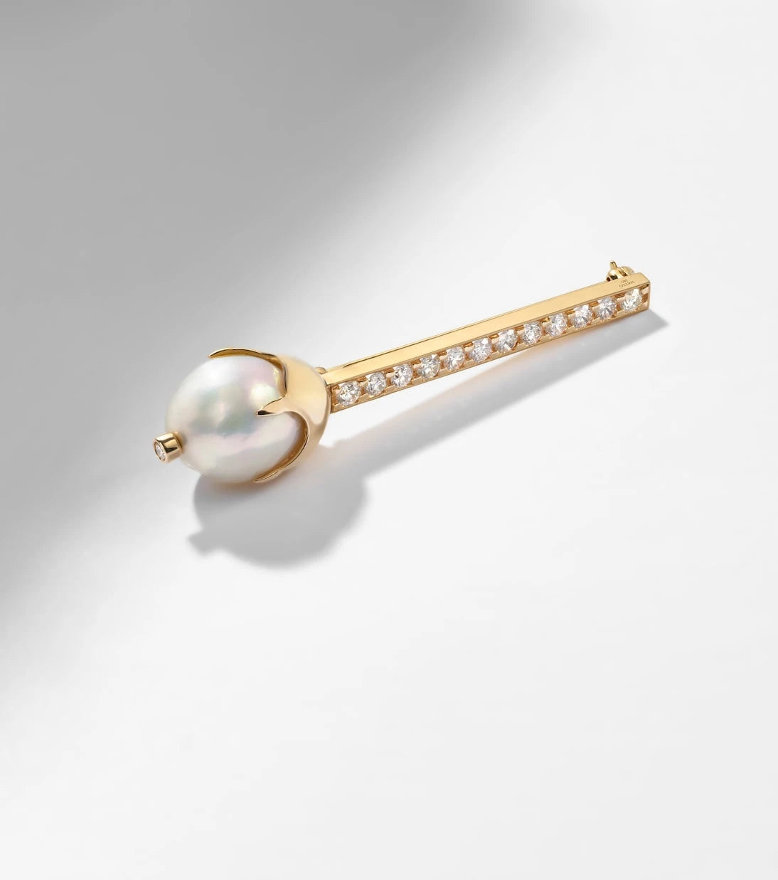 Mateo - 14kt gold brooch with diamonds and pearls
