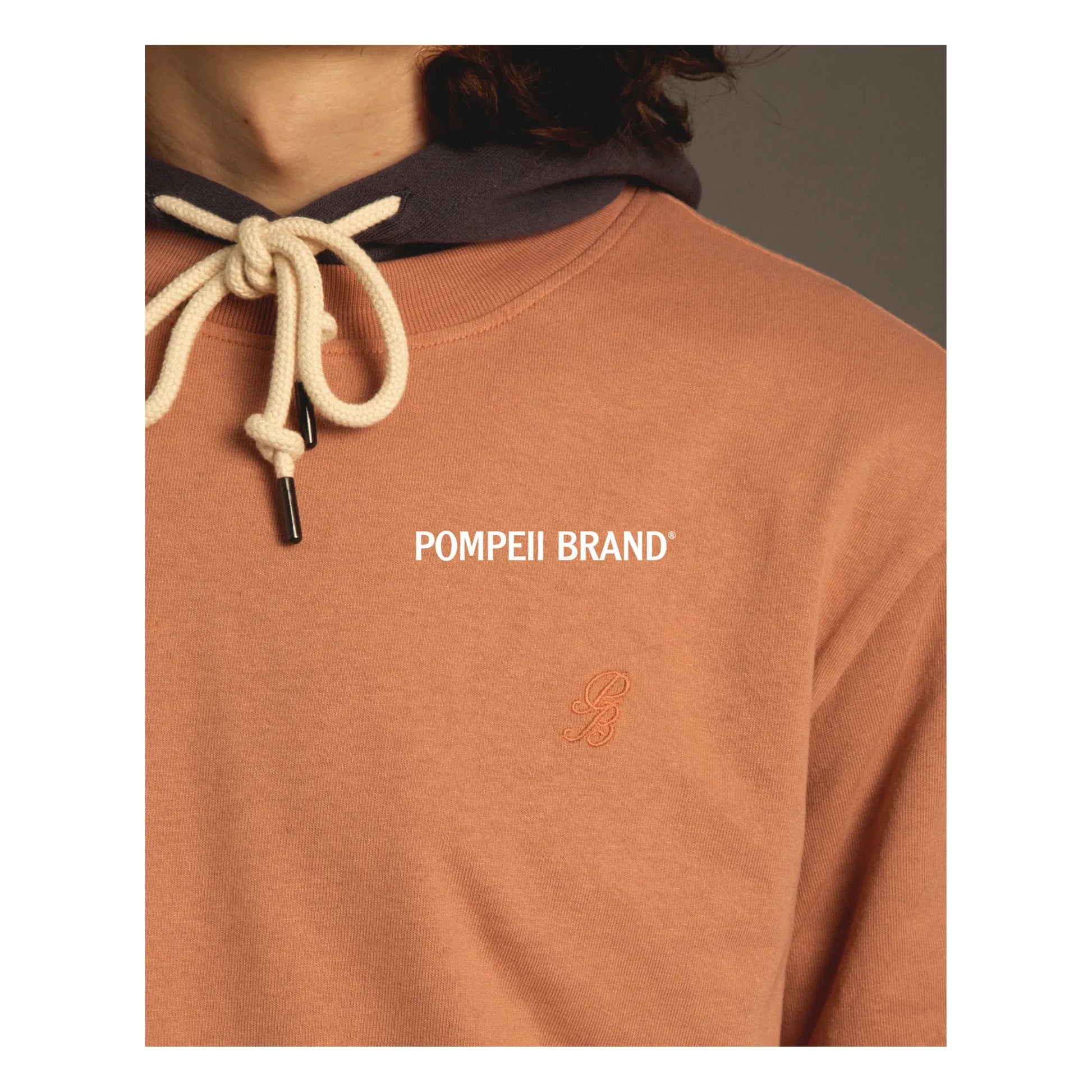 Pompeii - Lobster Monogram T-shirt | Apricot