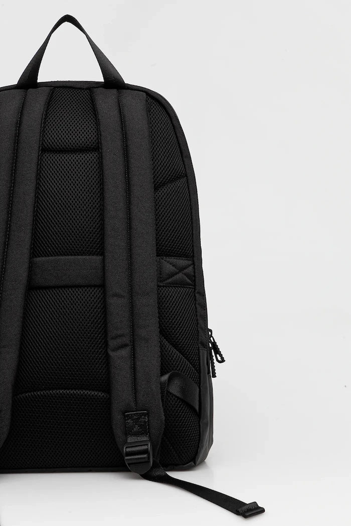 EA7 Emporio Armani Sırt Çantası