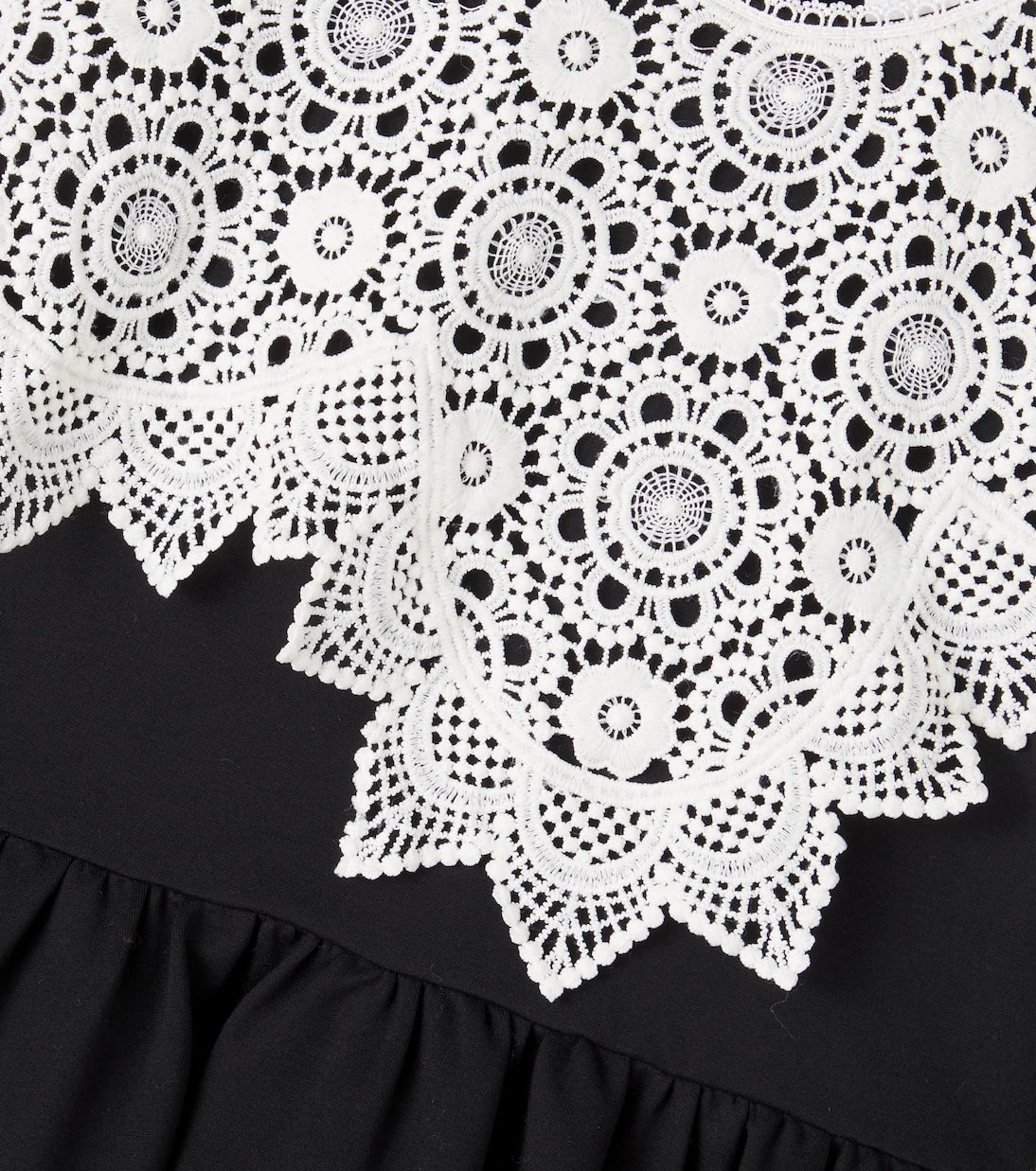 Petite Amalie - Crochet ruched dress
