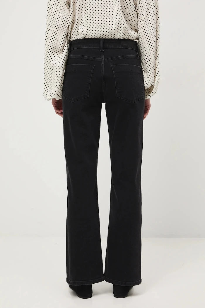 Medicine Jean