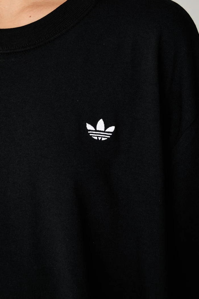 adidas Originals kadın pamuklu Essentials tişört