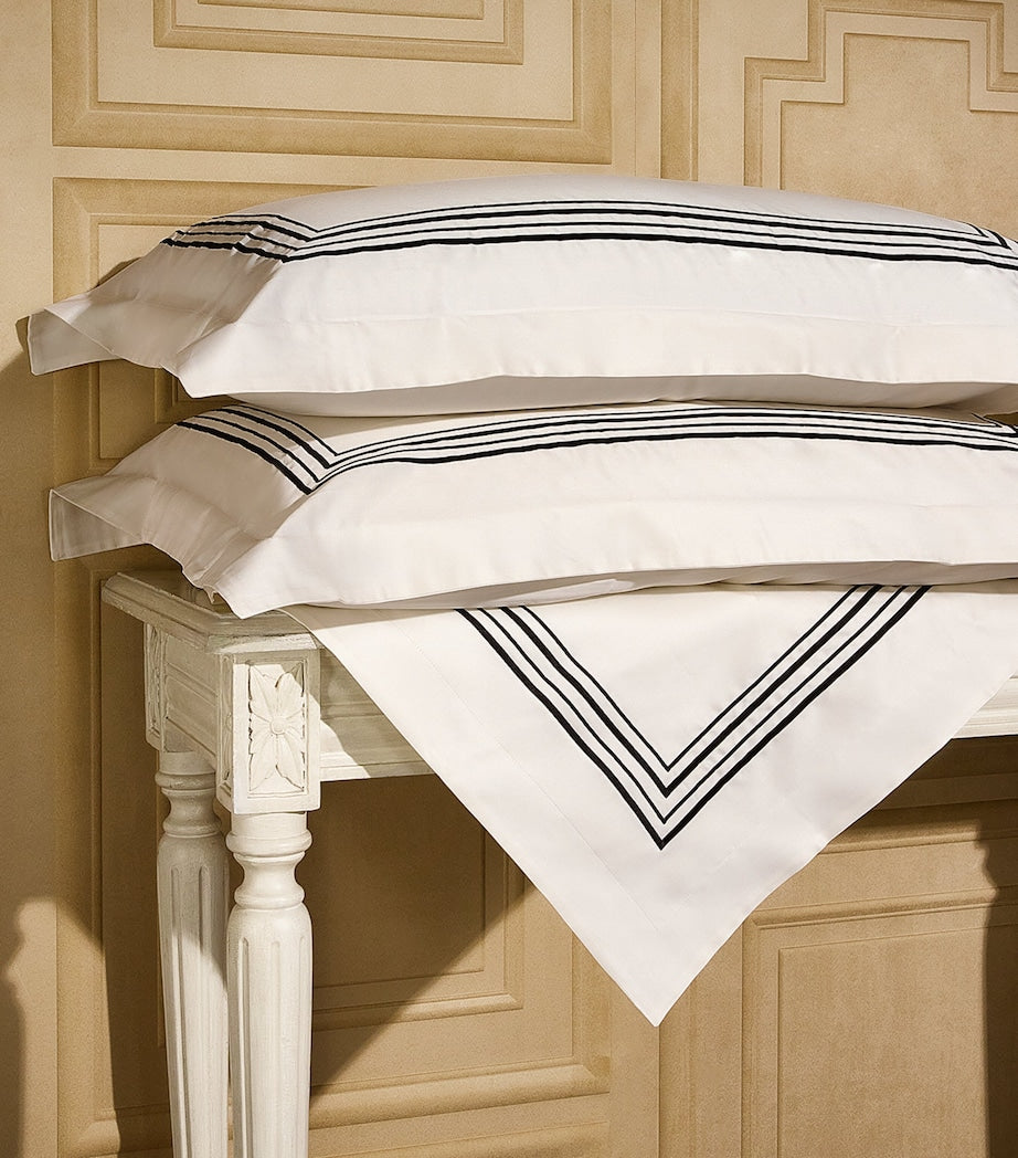 Mayfair King Duvet Cover and Pillowcase Set (230cm x 220cm)