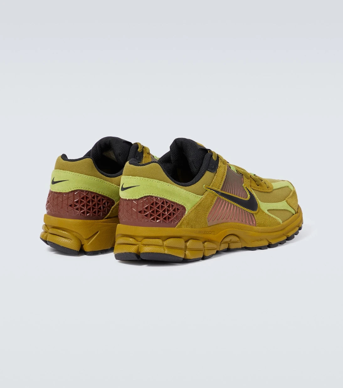 Nike - Zoom Vomero 5 suede sneakers