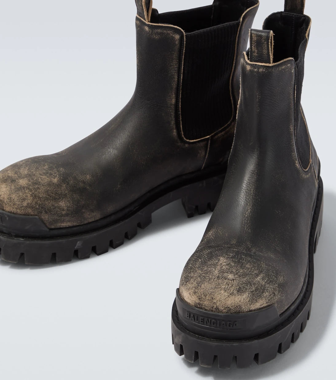 Balenciaga - Strike distressed leather Chelsea boots