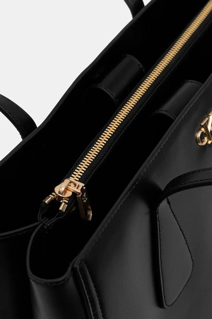 Calvin Klein suni deri kadın alışveriş çantası