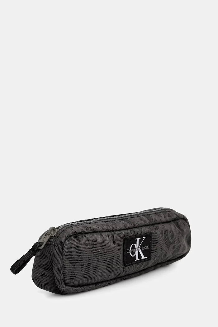 Calvin Klein Jeans моливник за деца