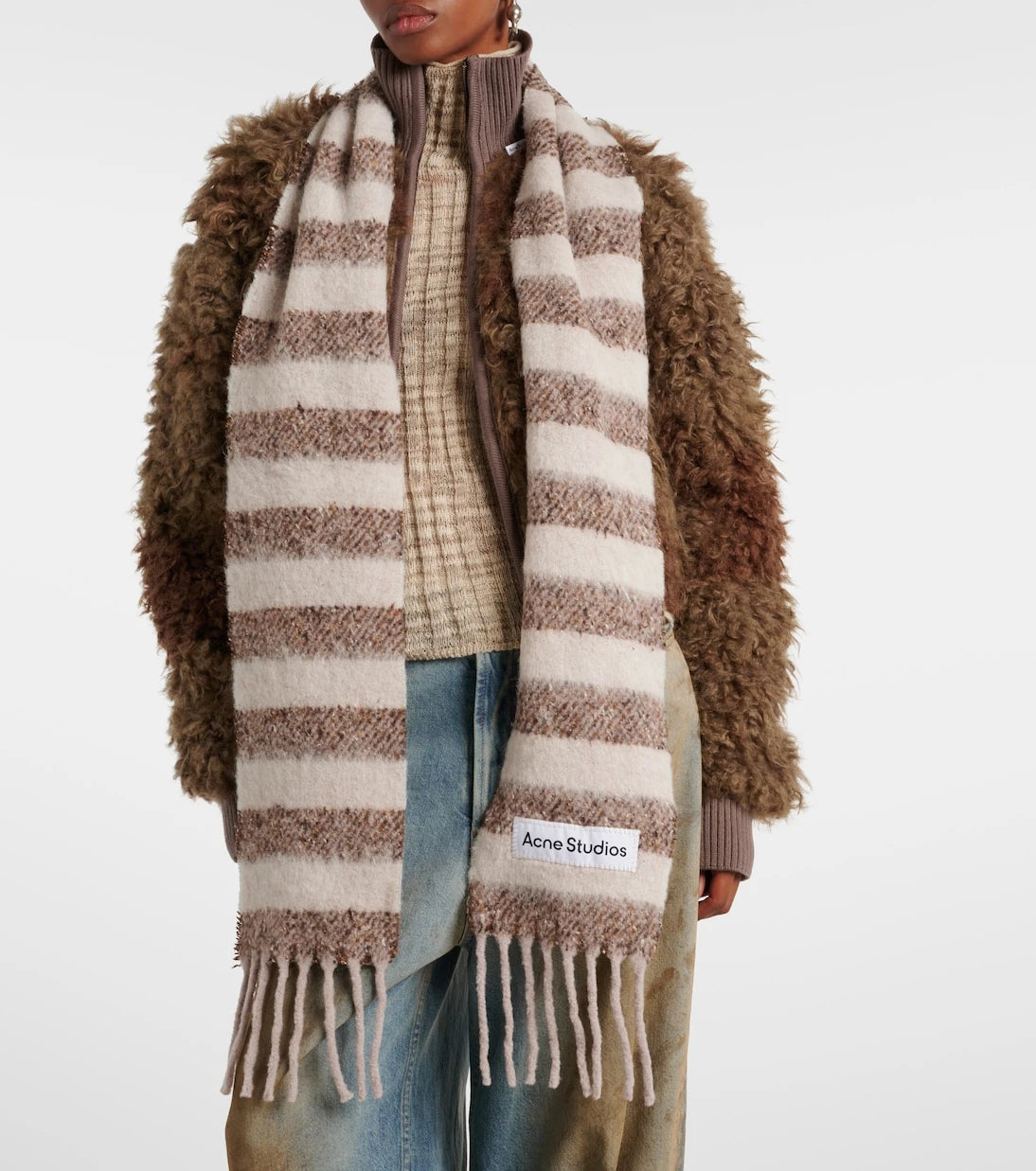 Acne Studios - وشاح مخطط من مزيج الصوف