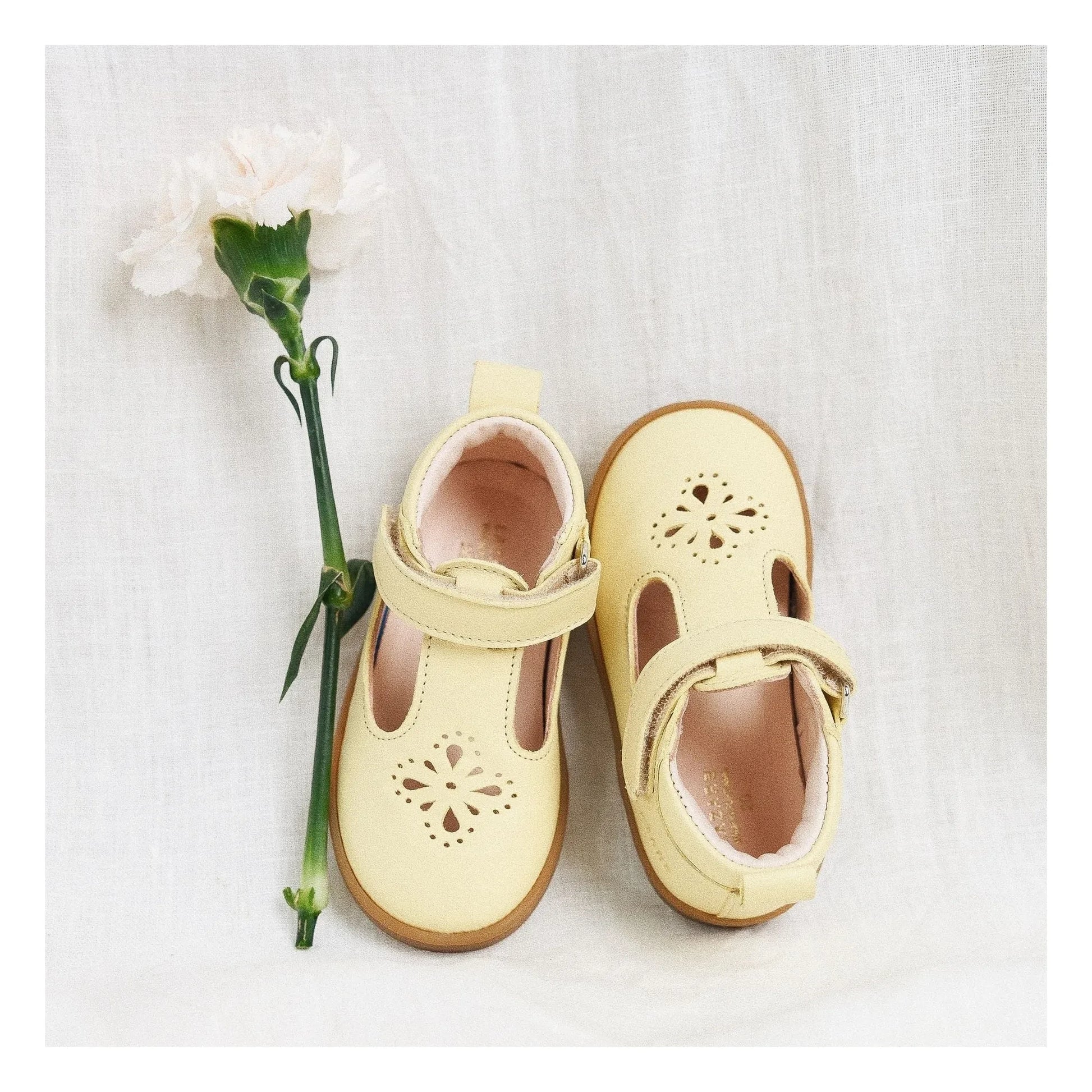Lazare - Babies Pia Etoile | Pale yellow