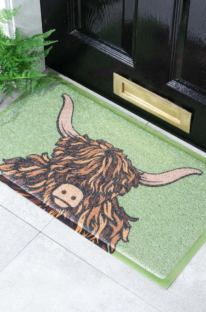 Изтривалка Artsy Doormats Highland Cow Door