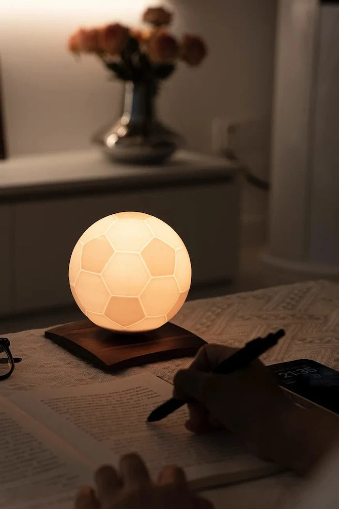 Led декорация Gingko Design Mini Smart Football