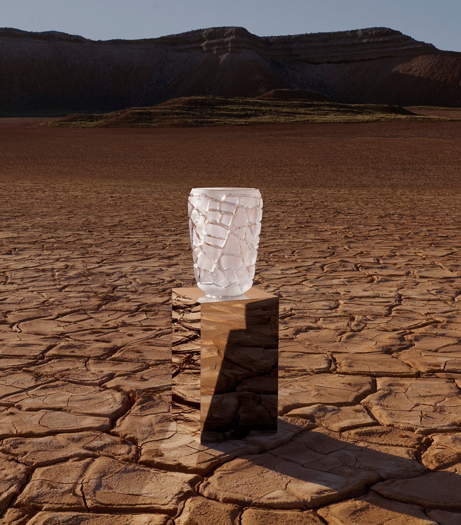 Crystal Magnitude Vase (38cm)