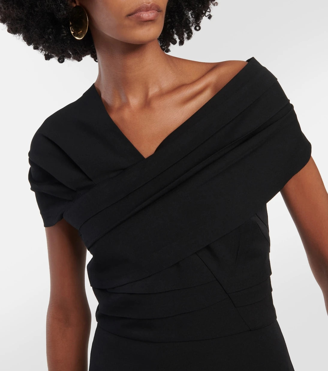 CO - Crêpe one-shoulder gown